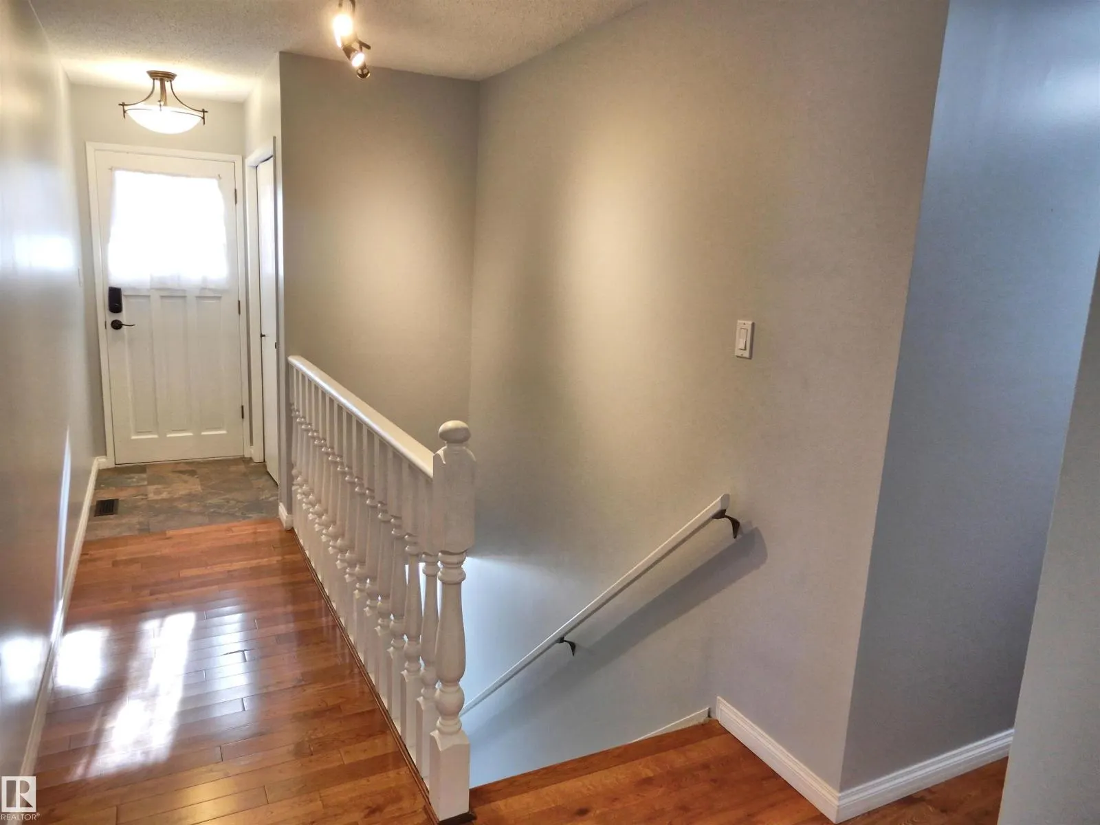 18617 62B AV NW