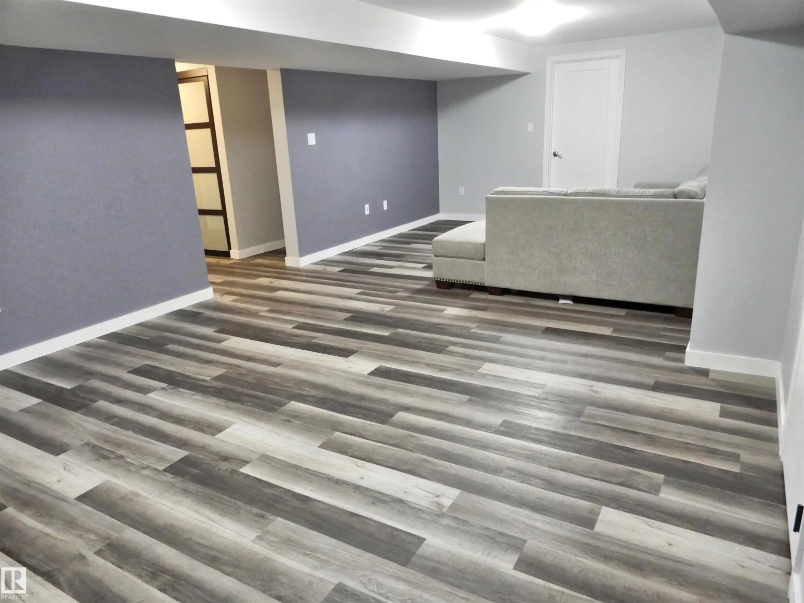 18617 62B AV NW