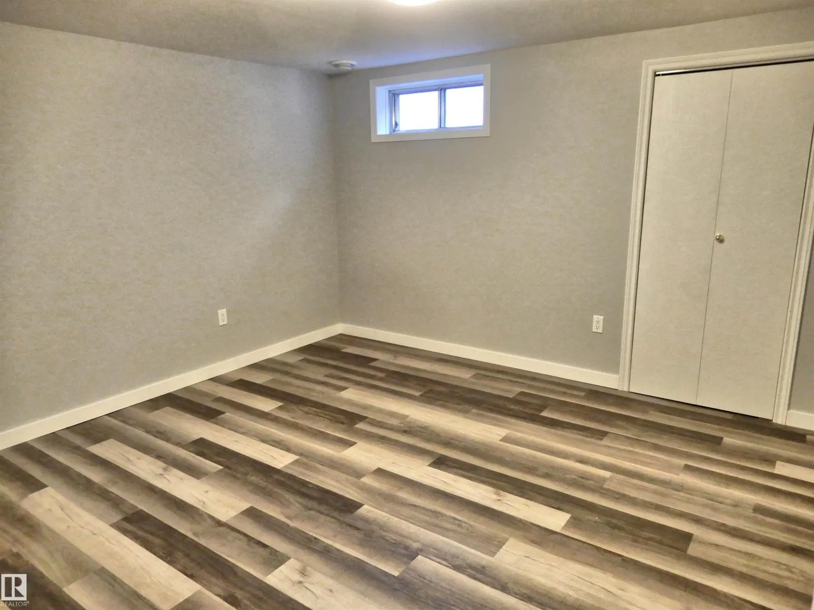 18617 62B AV NW