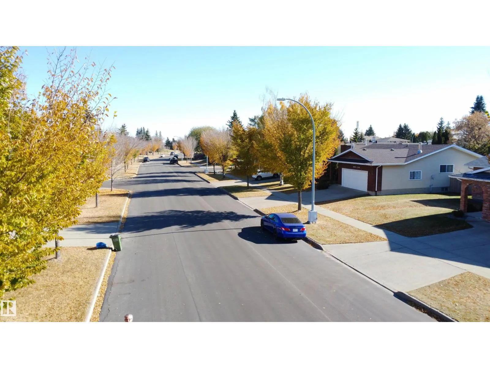 18617 62B AV NW