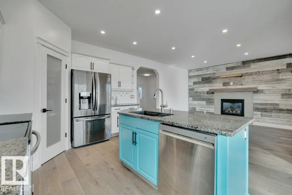 1 SOUTHFORK CL