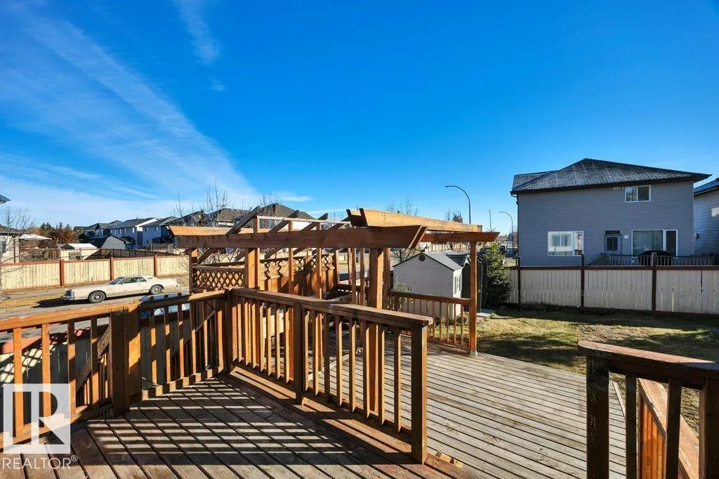 1 SOUTHFORK CL