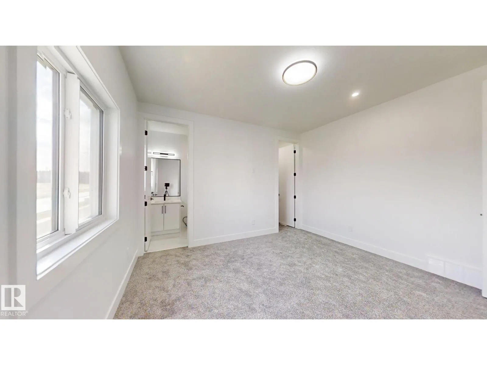 1707 18 ST NW