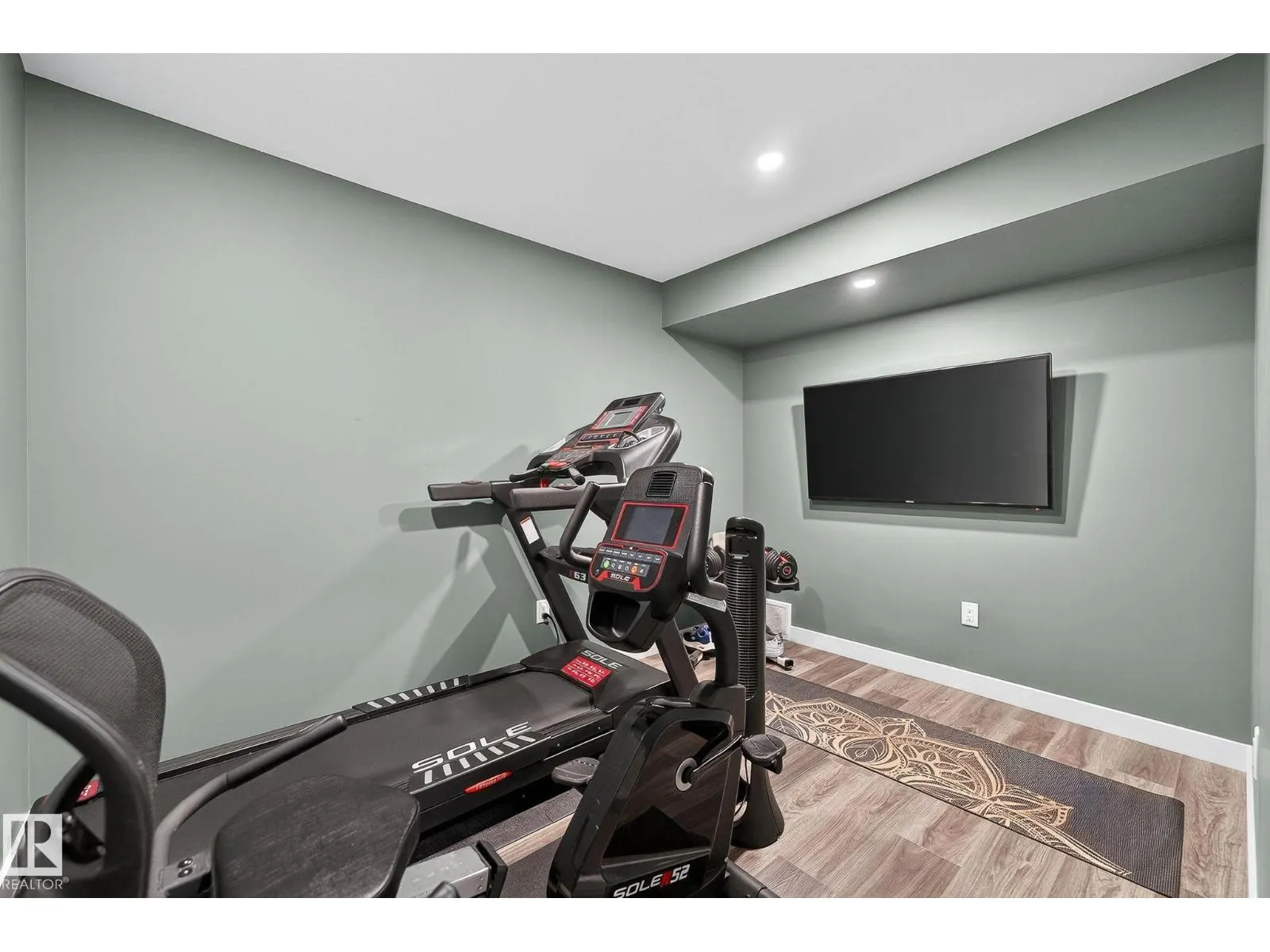 9611 224 ST NW