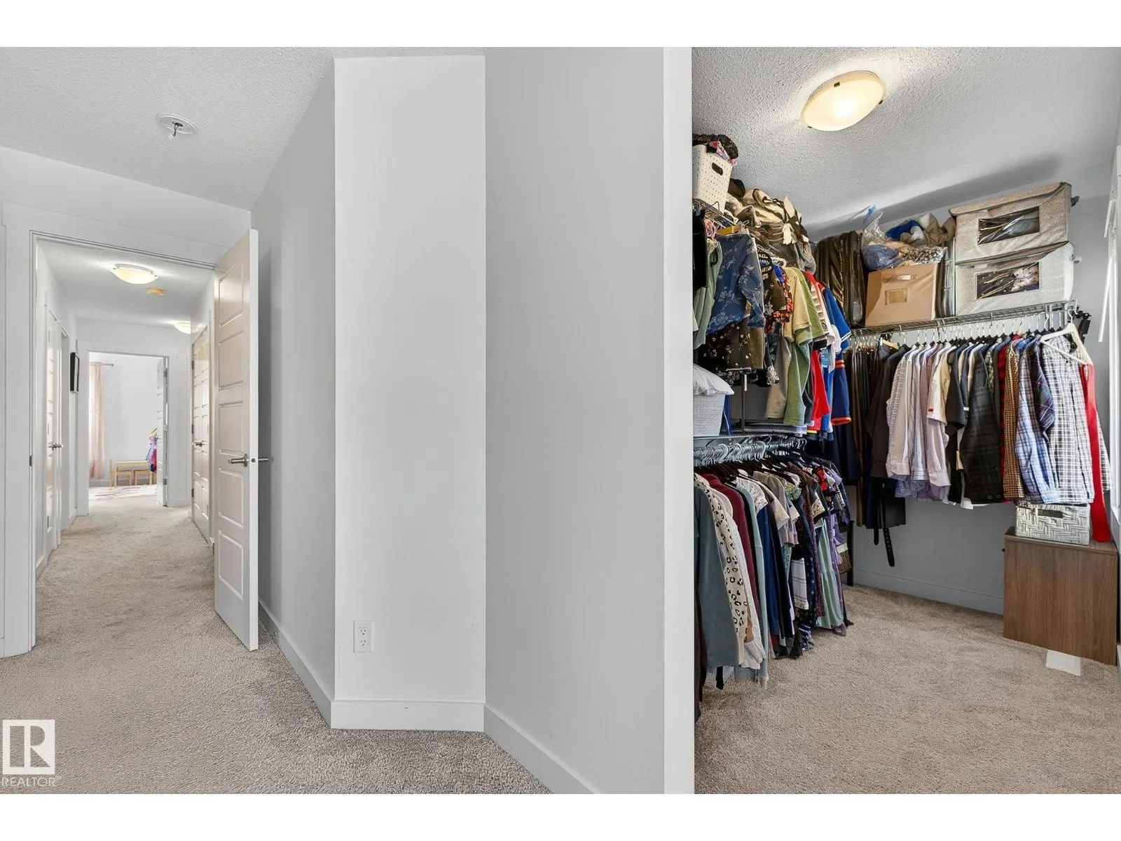 9611 224 ST NW