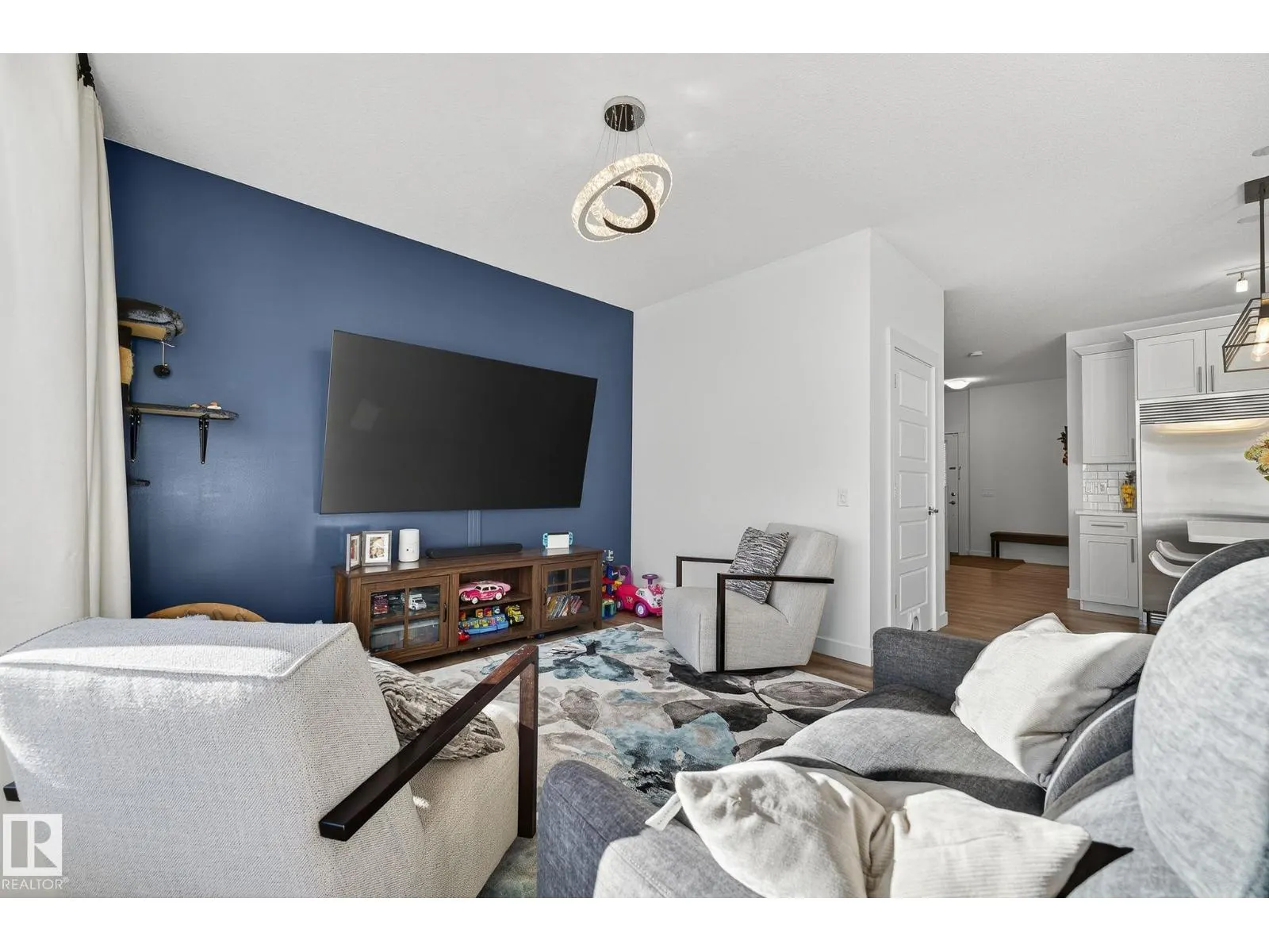 9611 224 ST NW