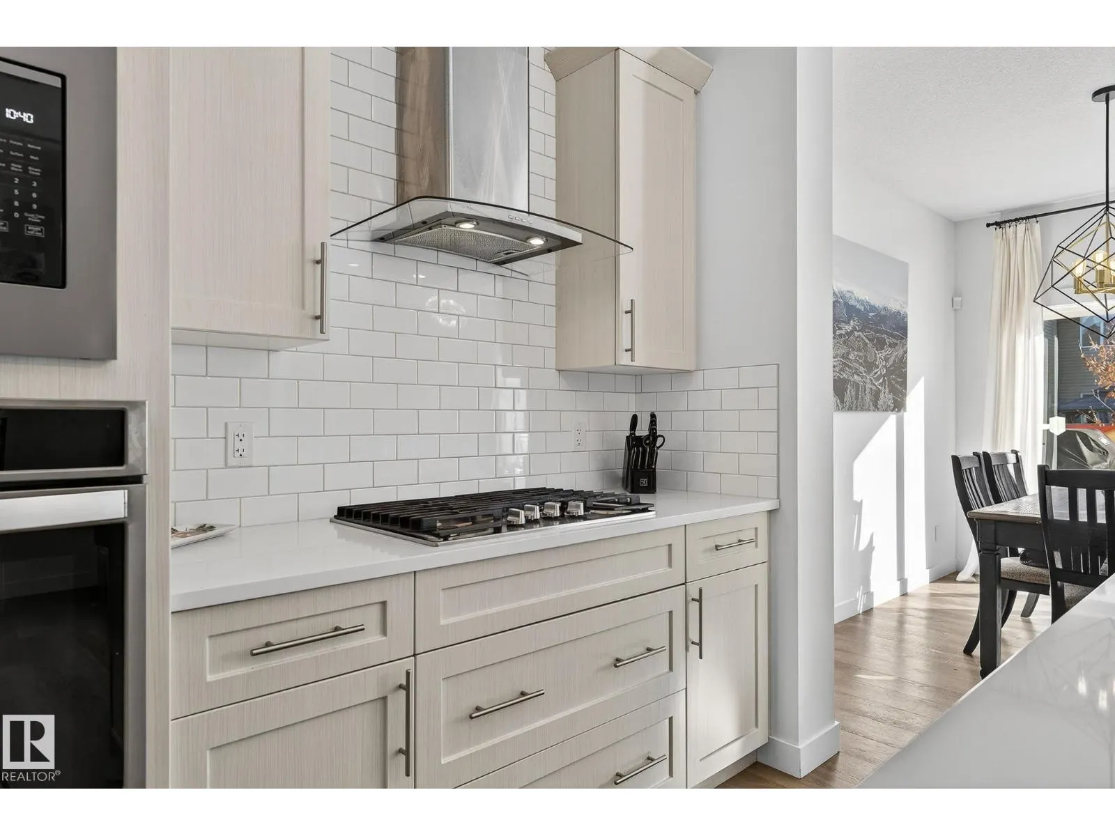9611 224 ST NW