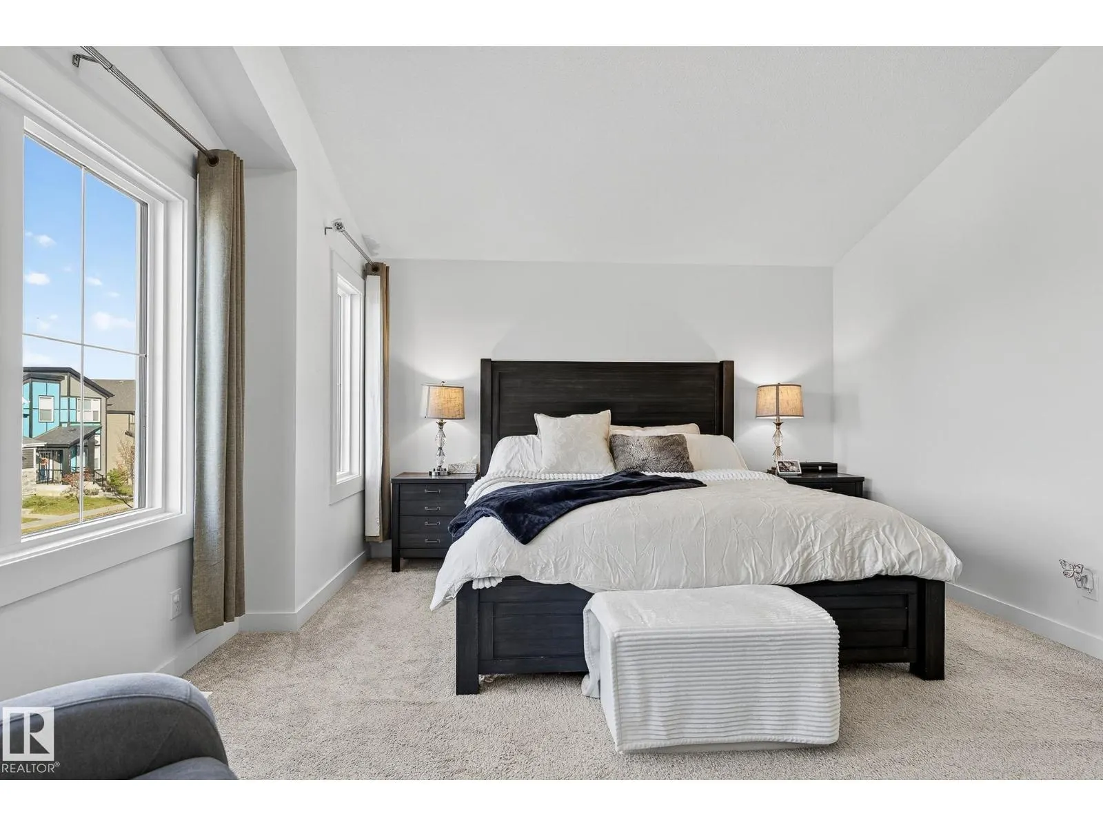 9611 224 ST NW
