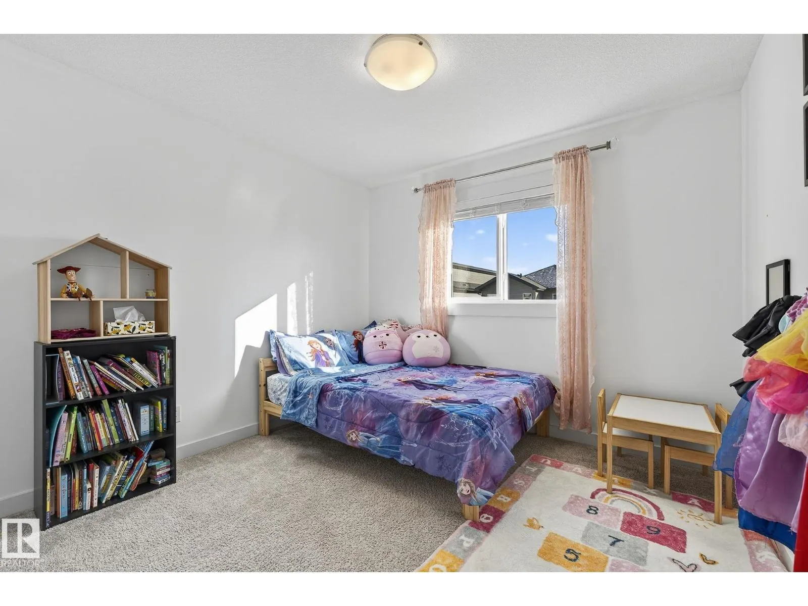9611 224 ST NW
