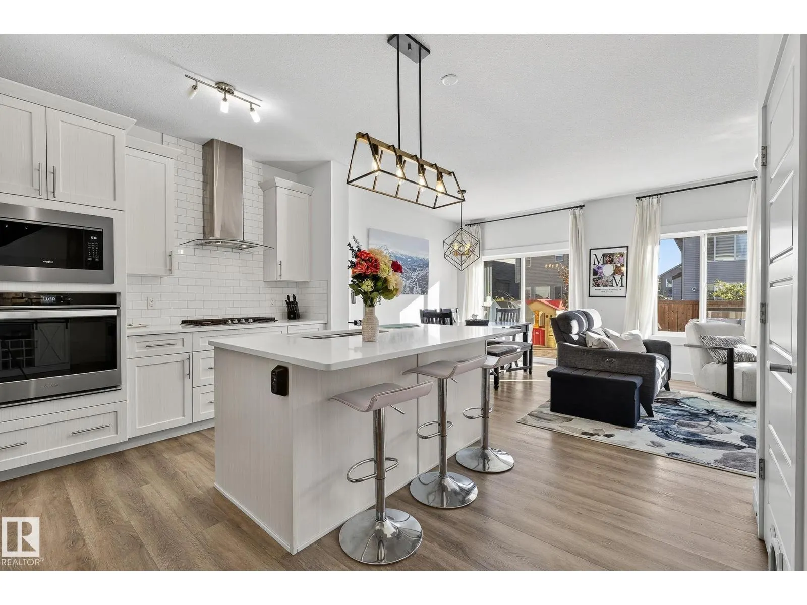 9611 224 ST NW