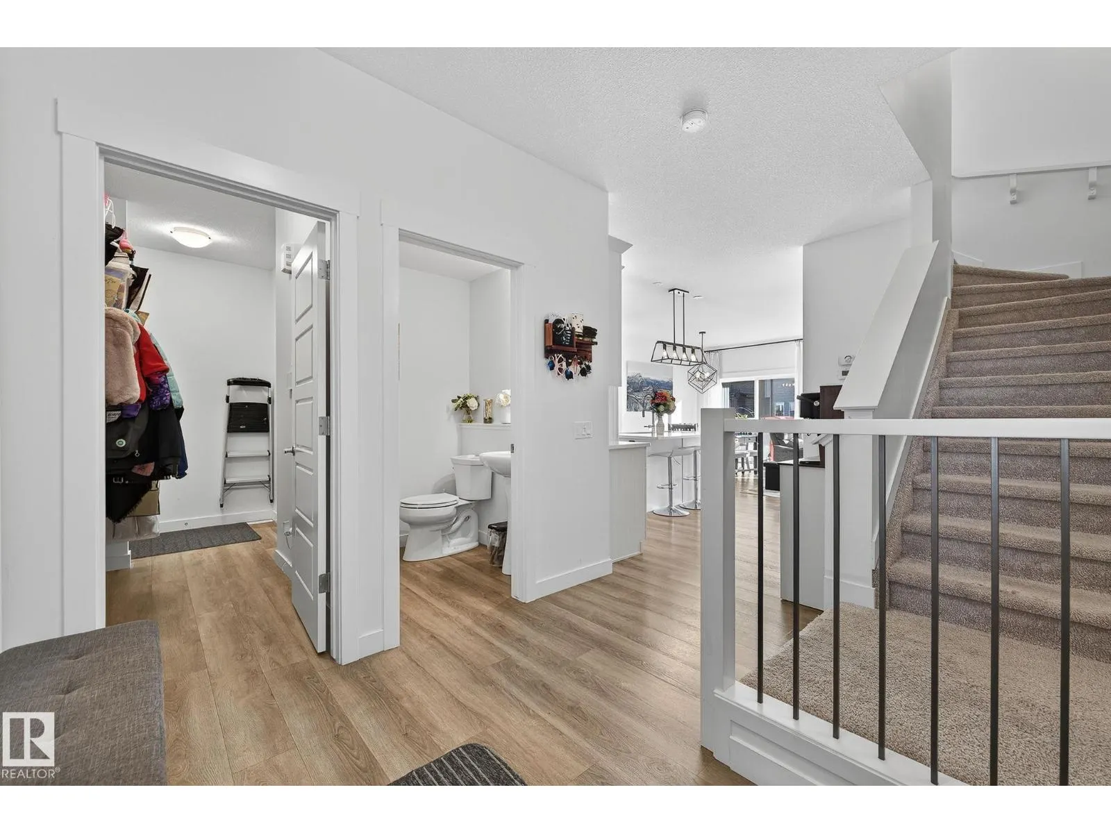 9611 224 ST NW