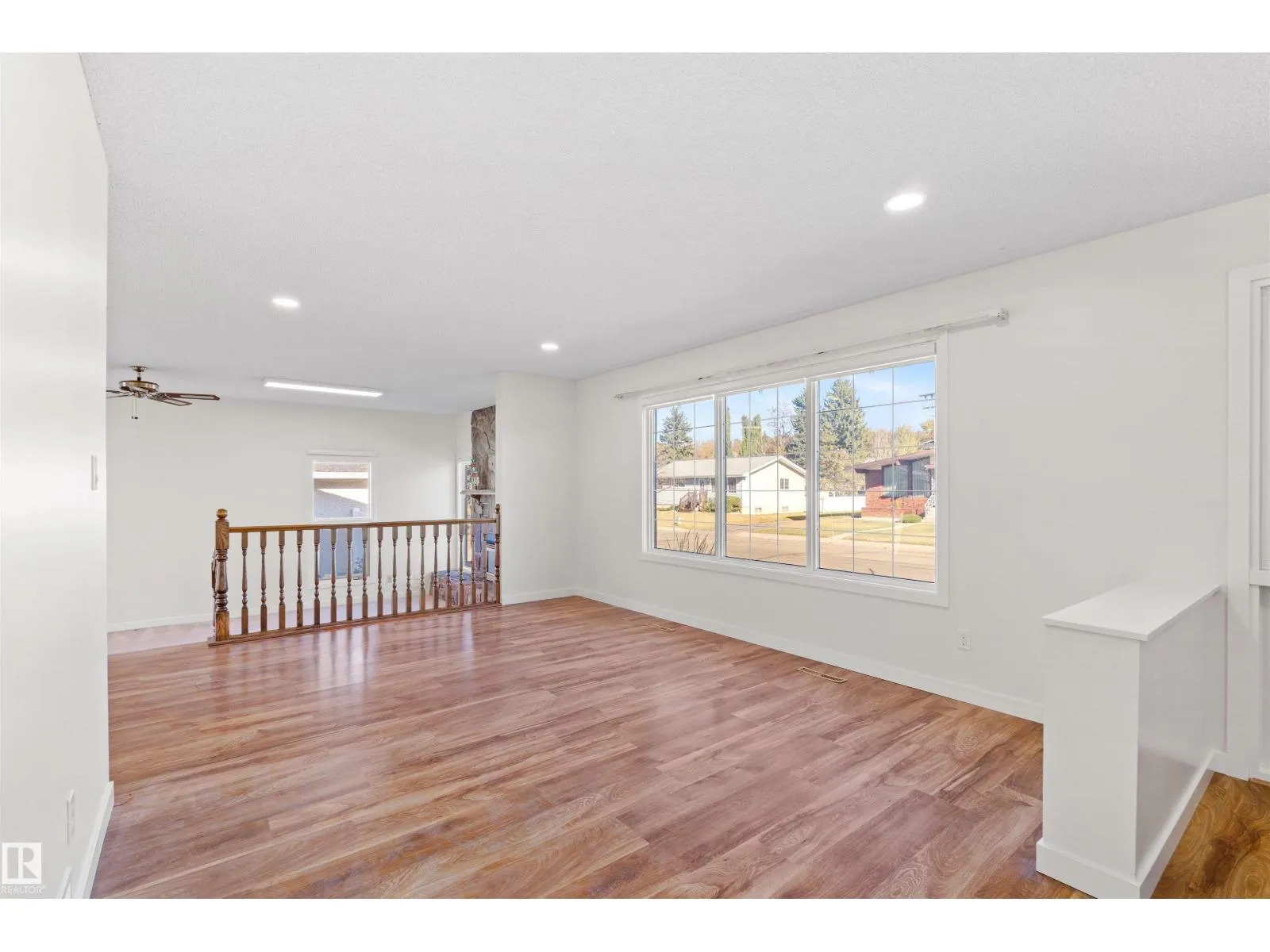 3524 114 ST NW