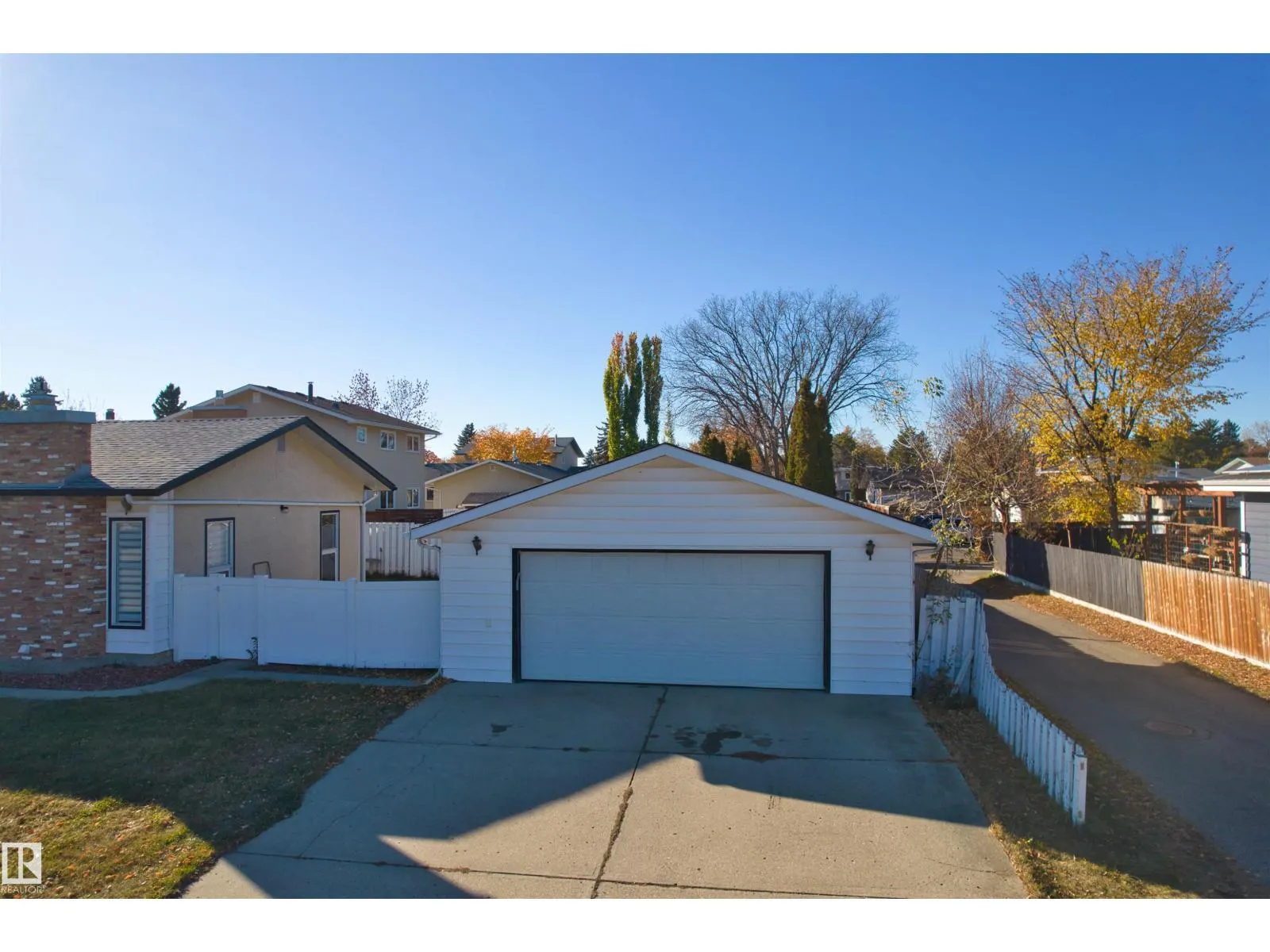 3524 114 ST NW