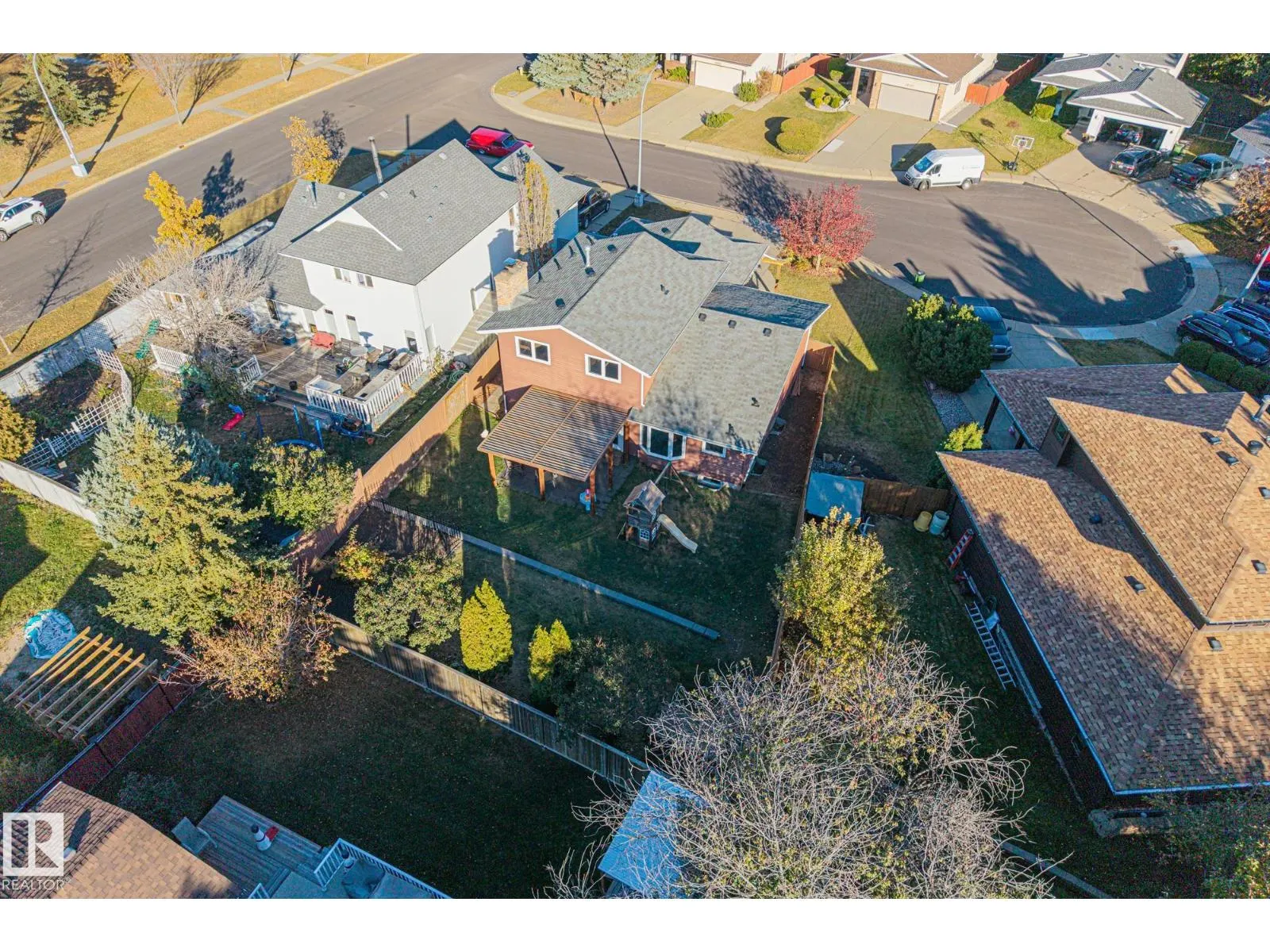 18215 62B AV NW
