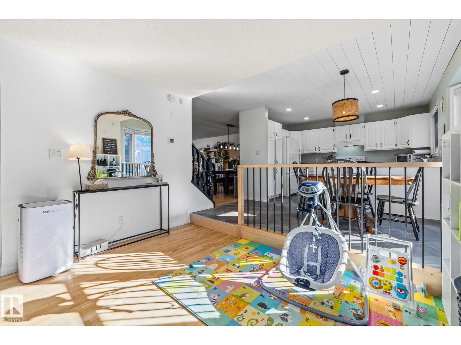 18215 62B AV NW