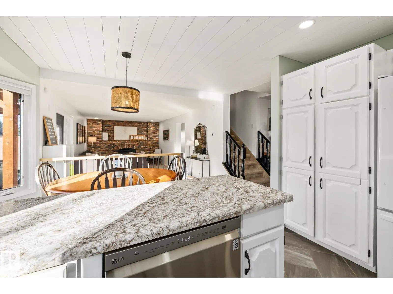 18215 62B AV NW
