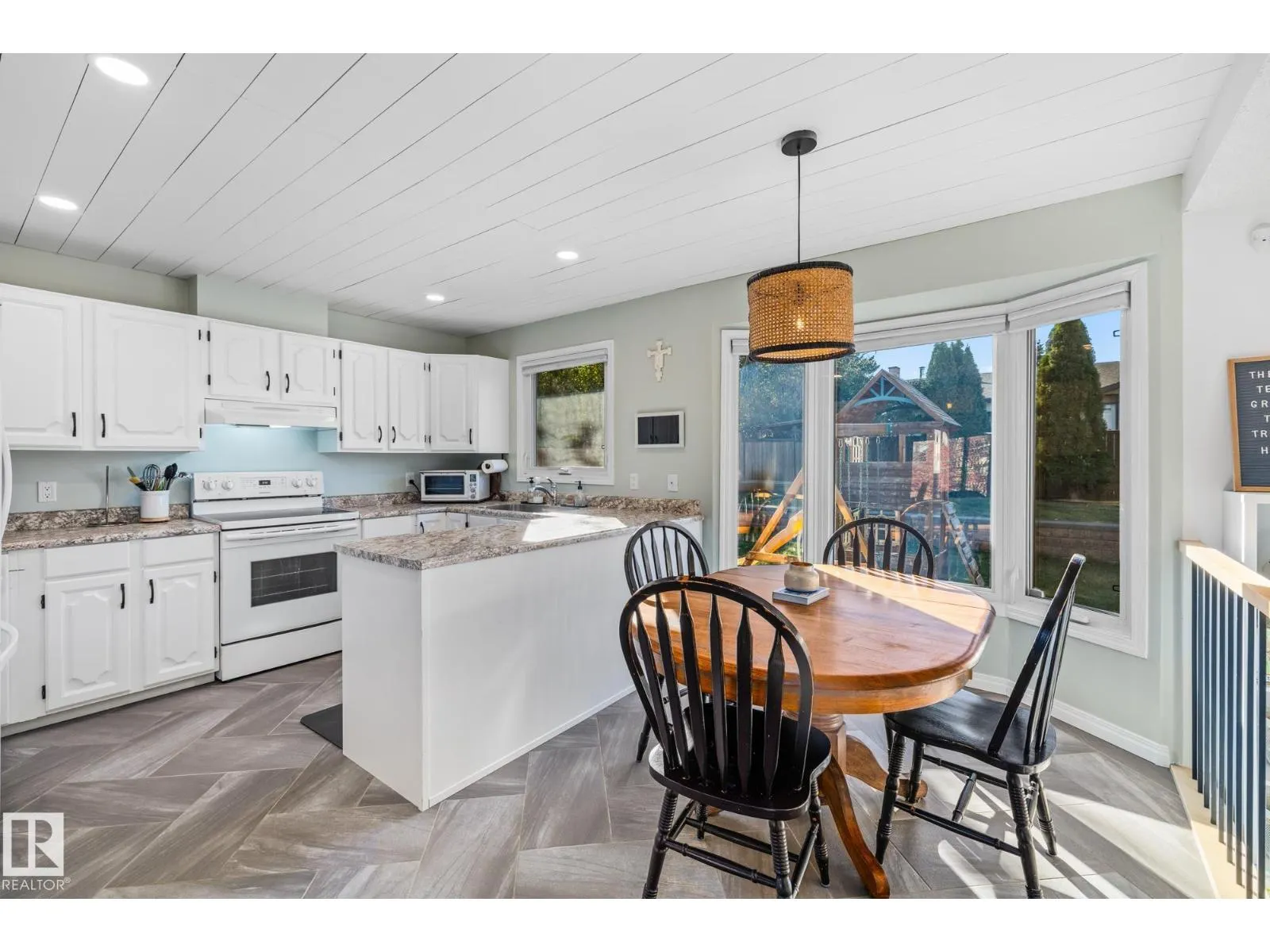 18215 62B AV NW