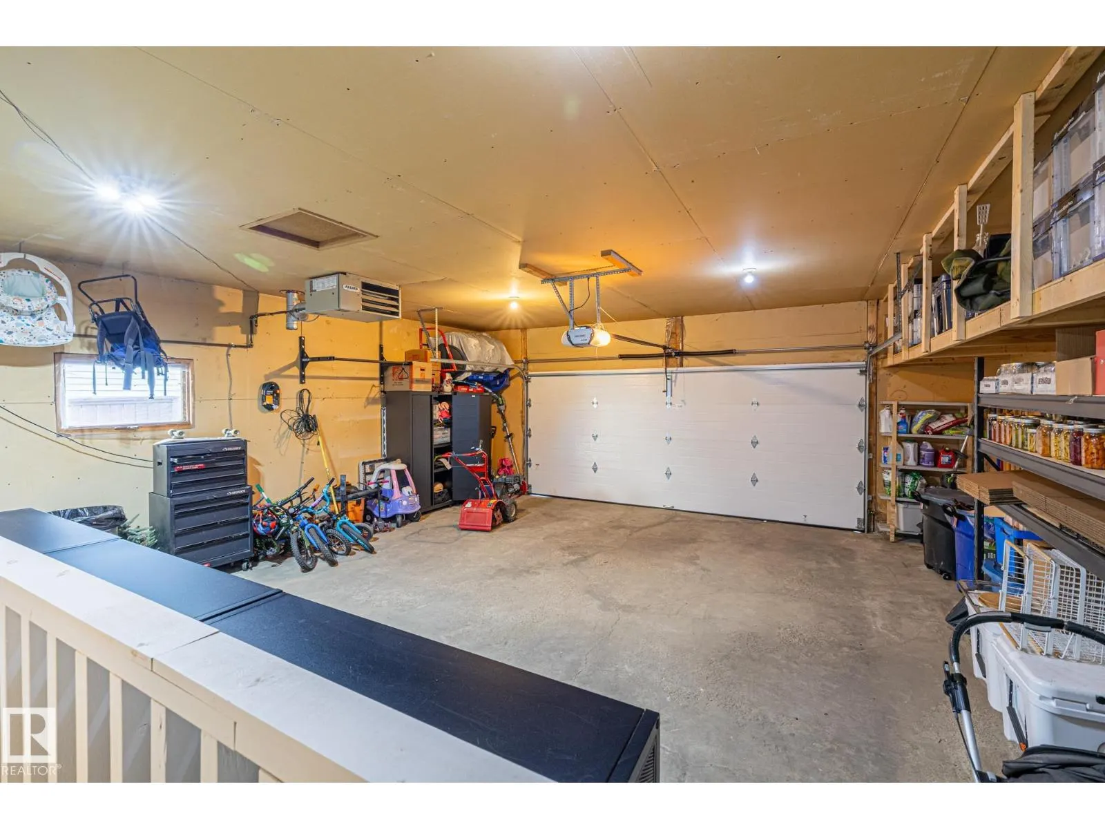18215 62B AV NW