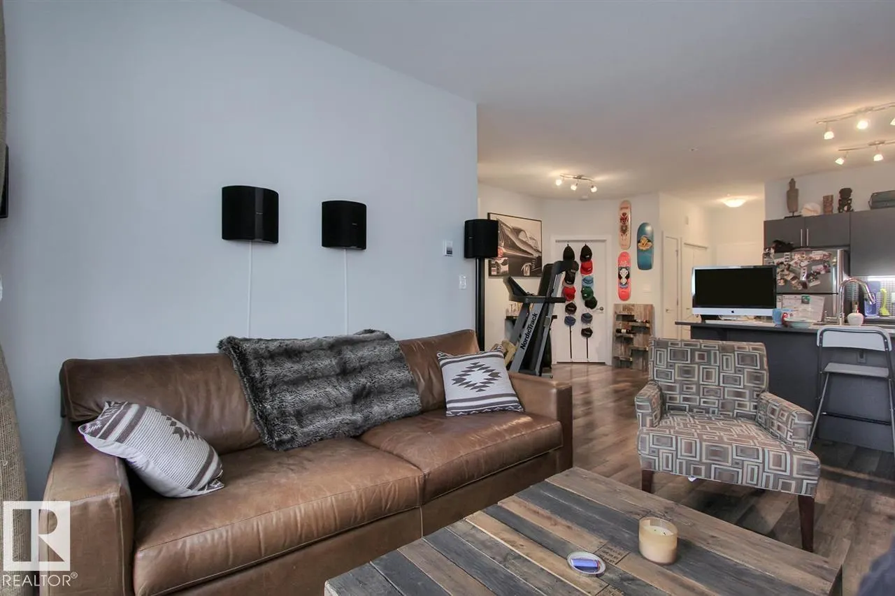 #302 10611 117 ST NW