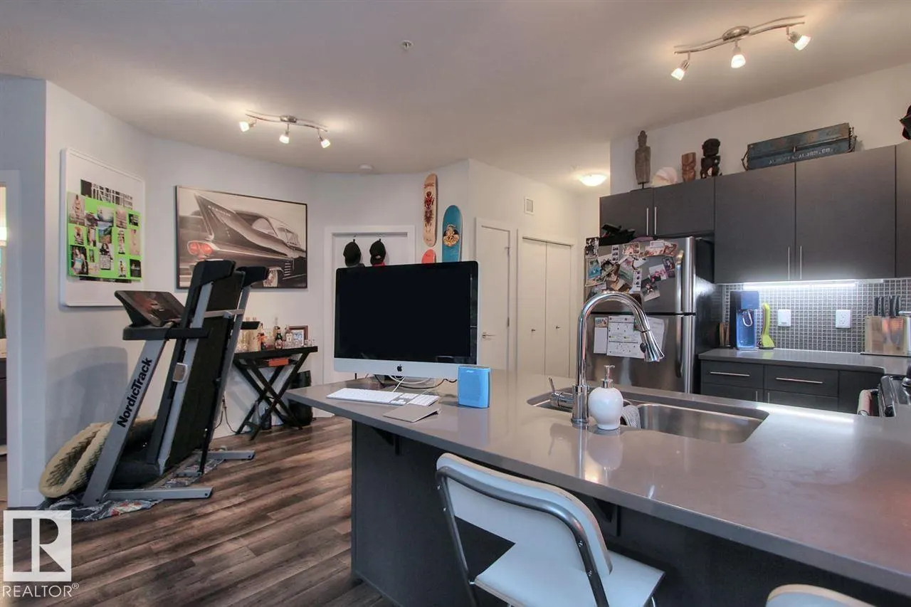 #302 10611 117 ST NW