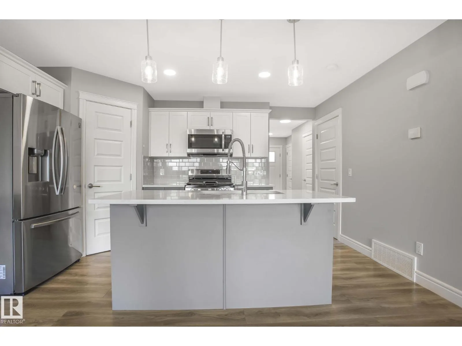7615 KORULUK PL SW