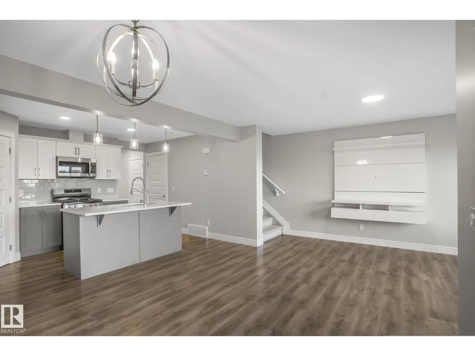 7615 KORULUK PL SW