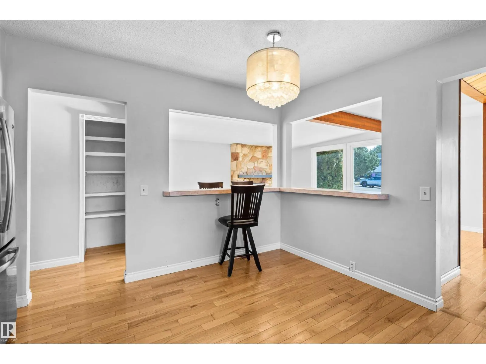 23 GILLINGHAM CR
