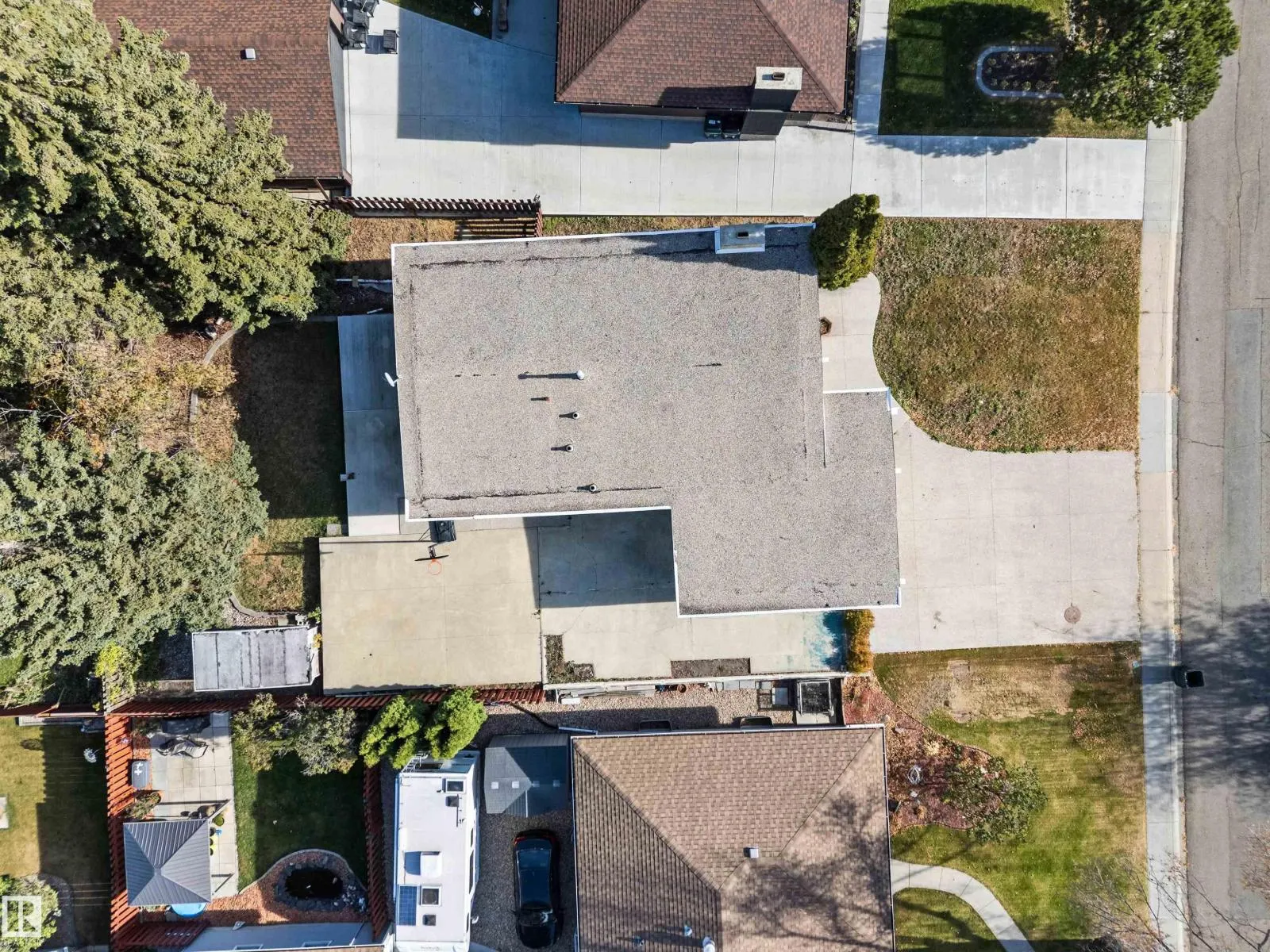 23 GILLINGHAM CR
