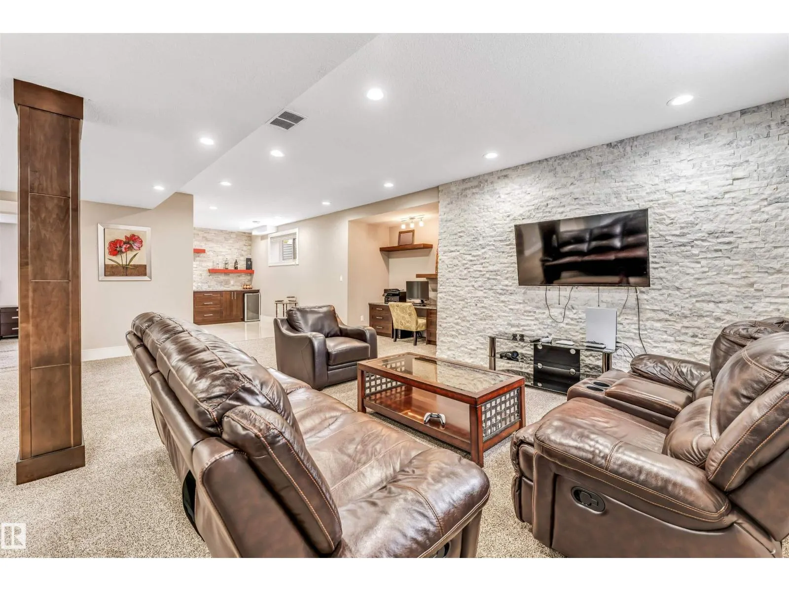 5503 POIRIER WY