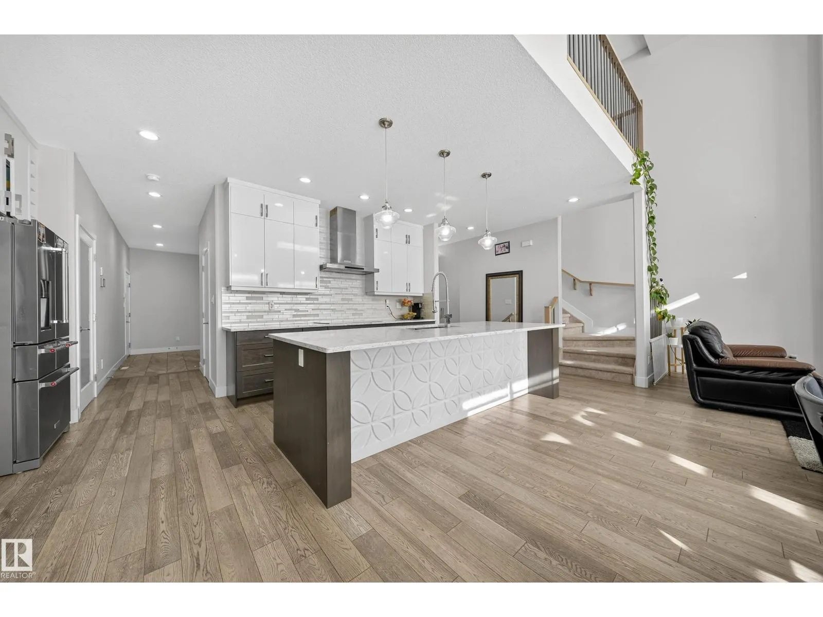 3111 58 AV NE