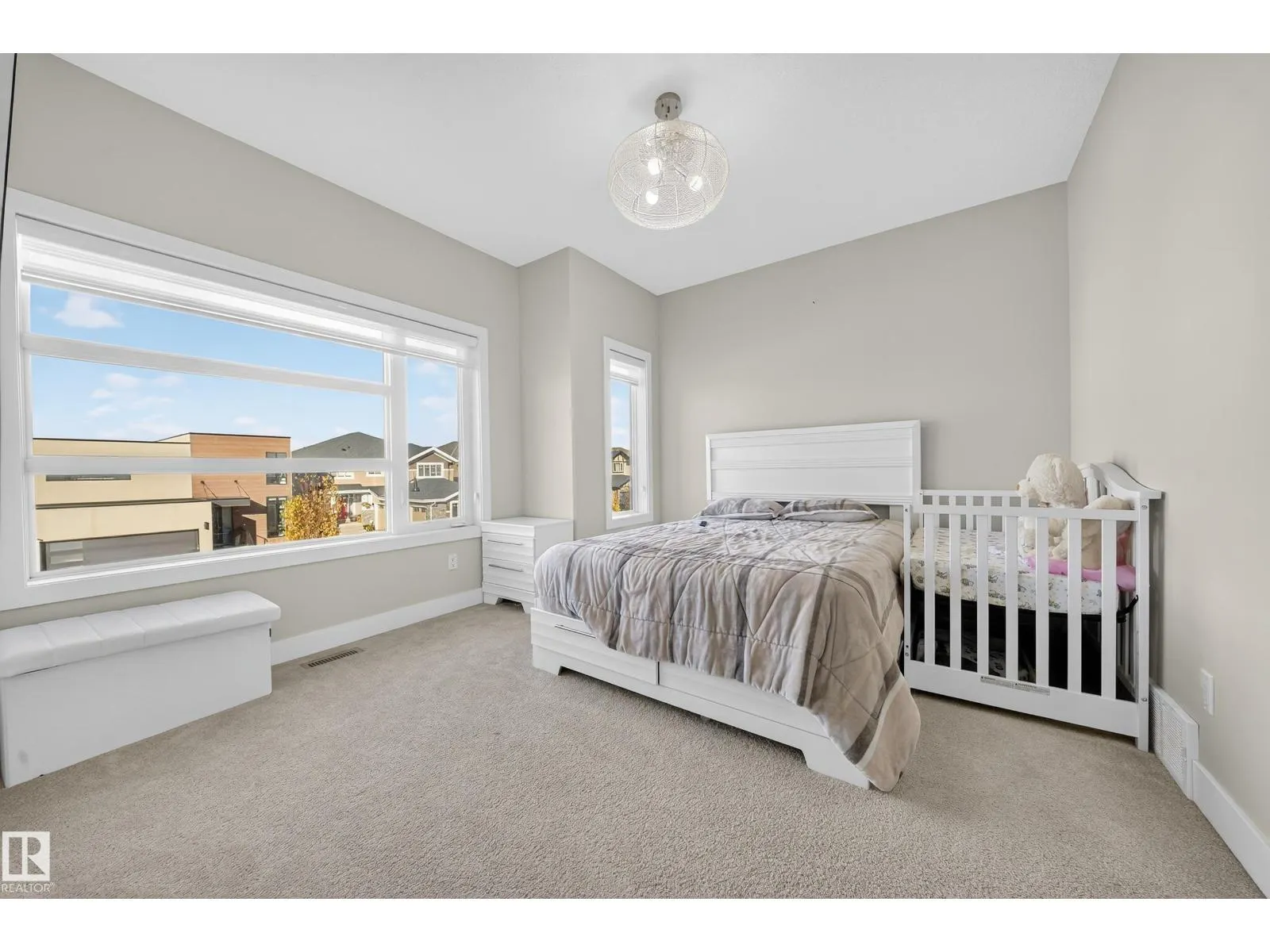 3111 58 AV NE