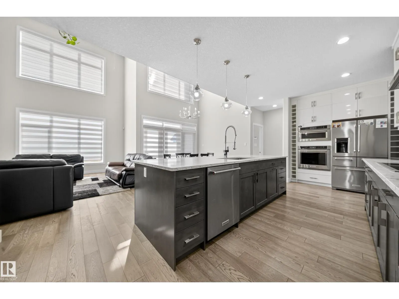 3111 58 AV NE