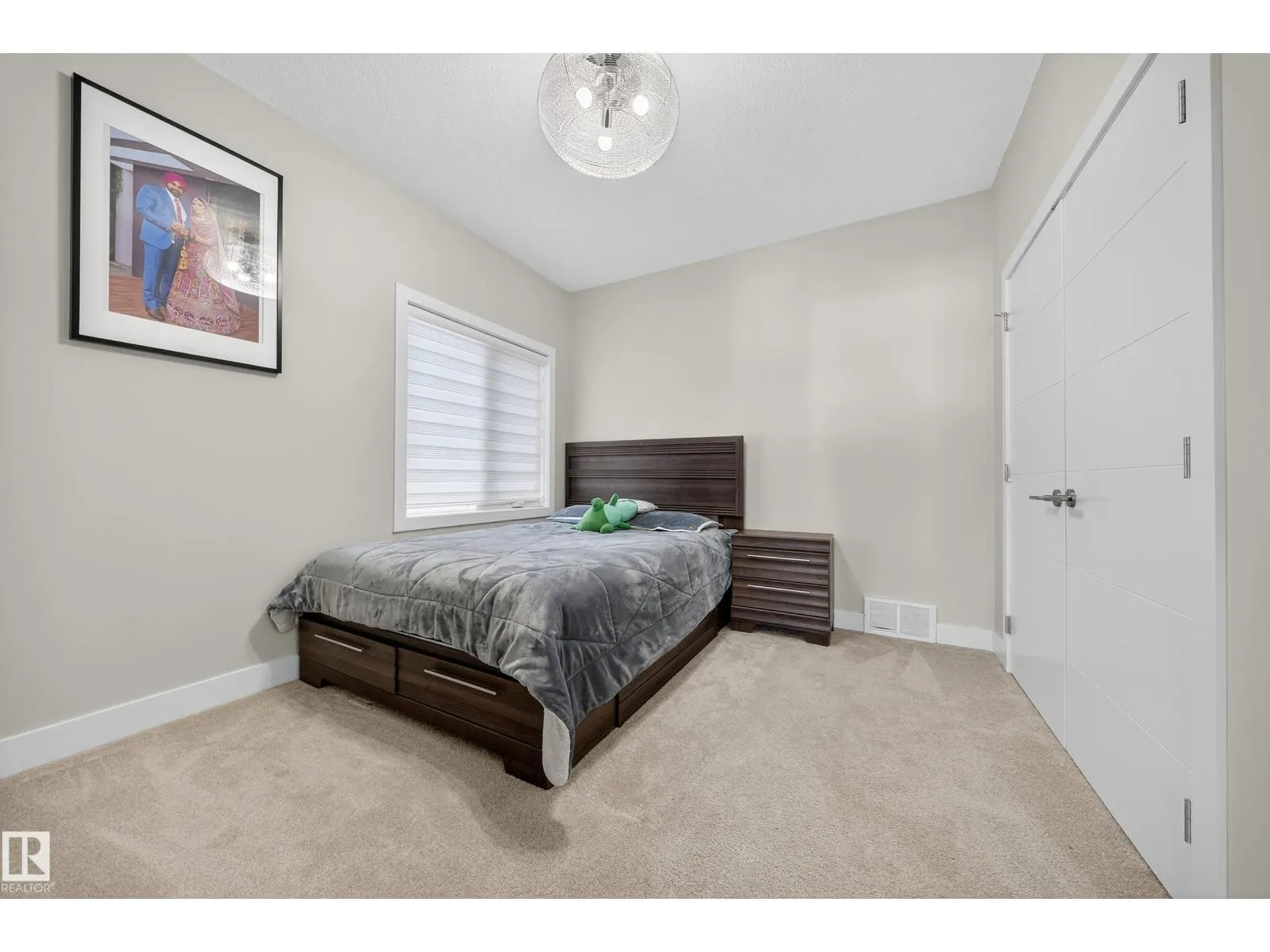 3111 58 AV NE