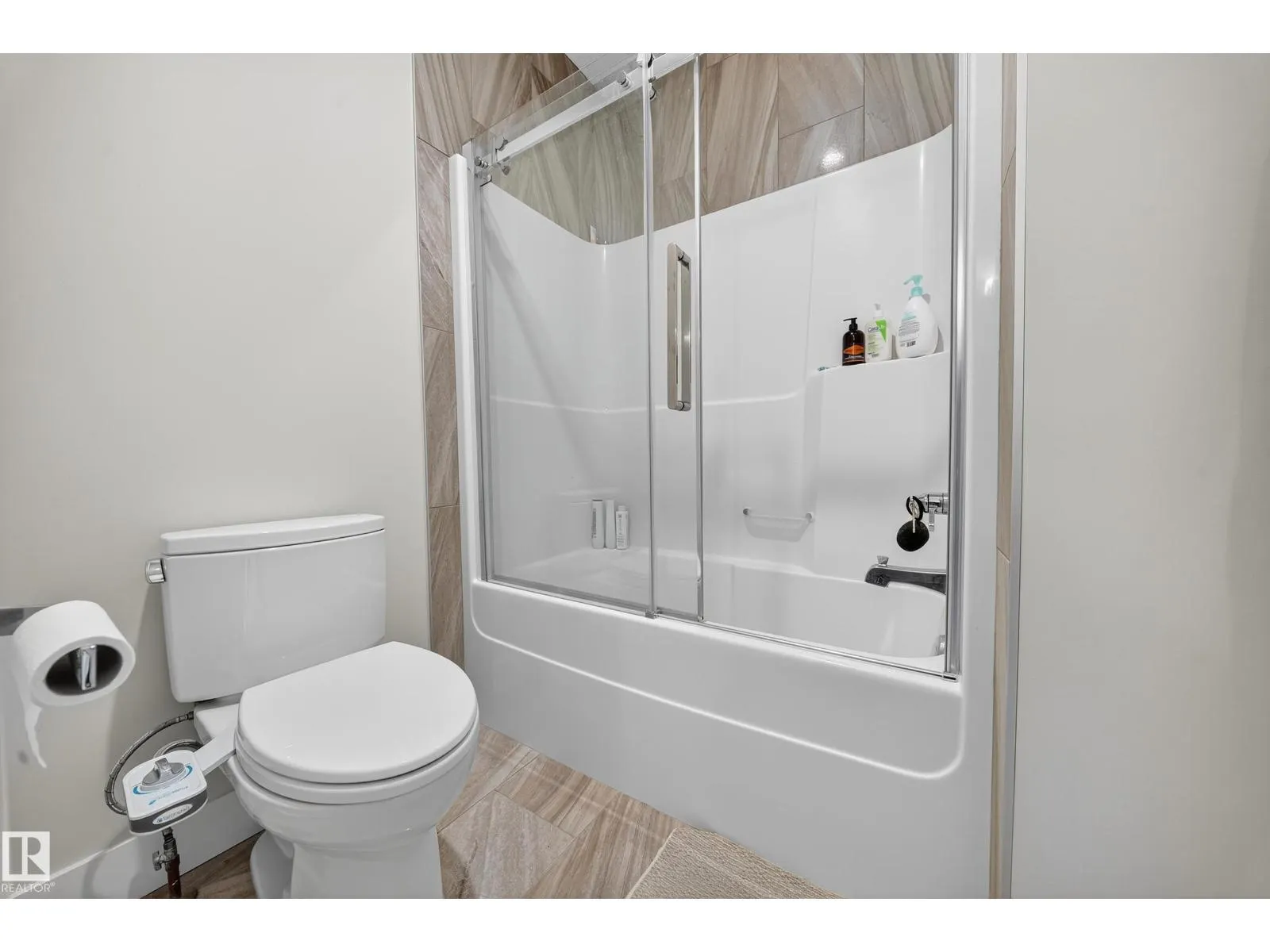 3111 58 AV NE