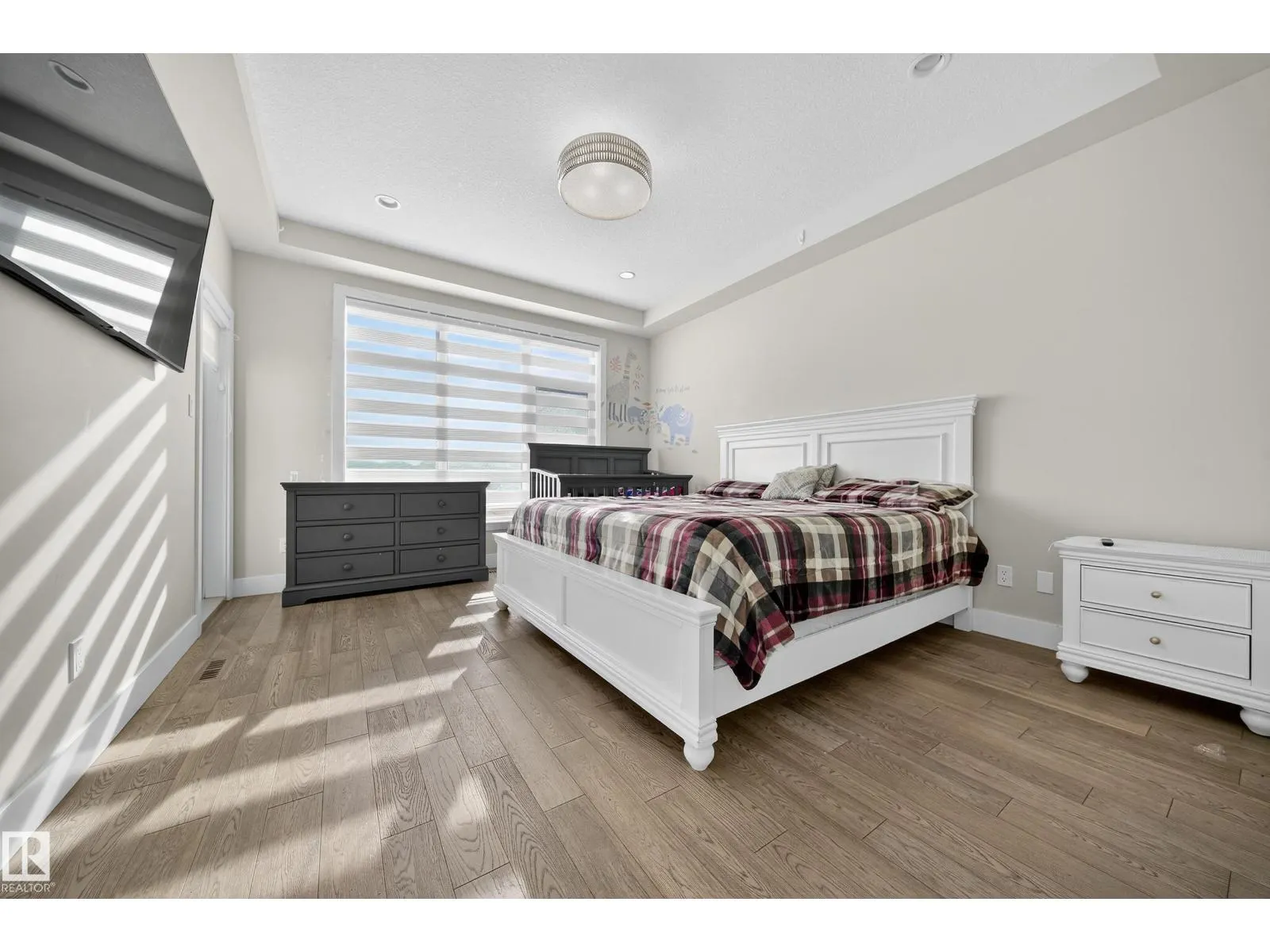 3111 58 AV NE