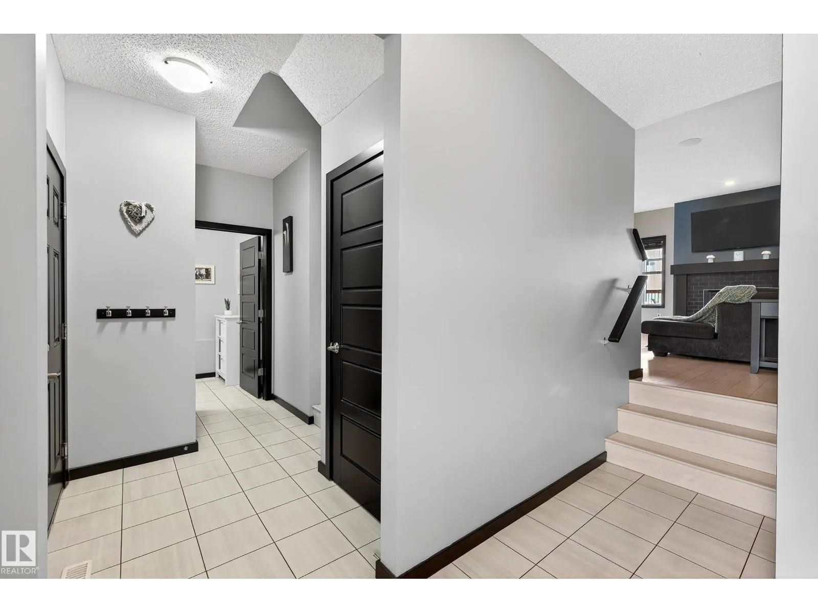 520 STURTZ LI
