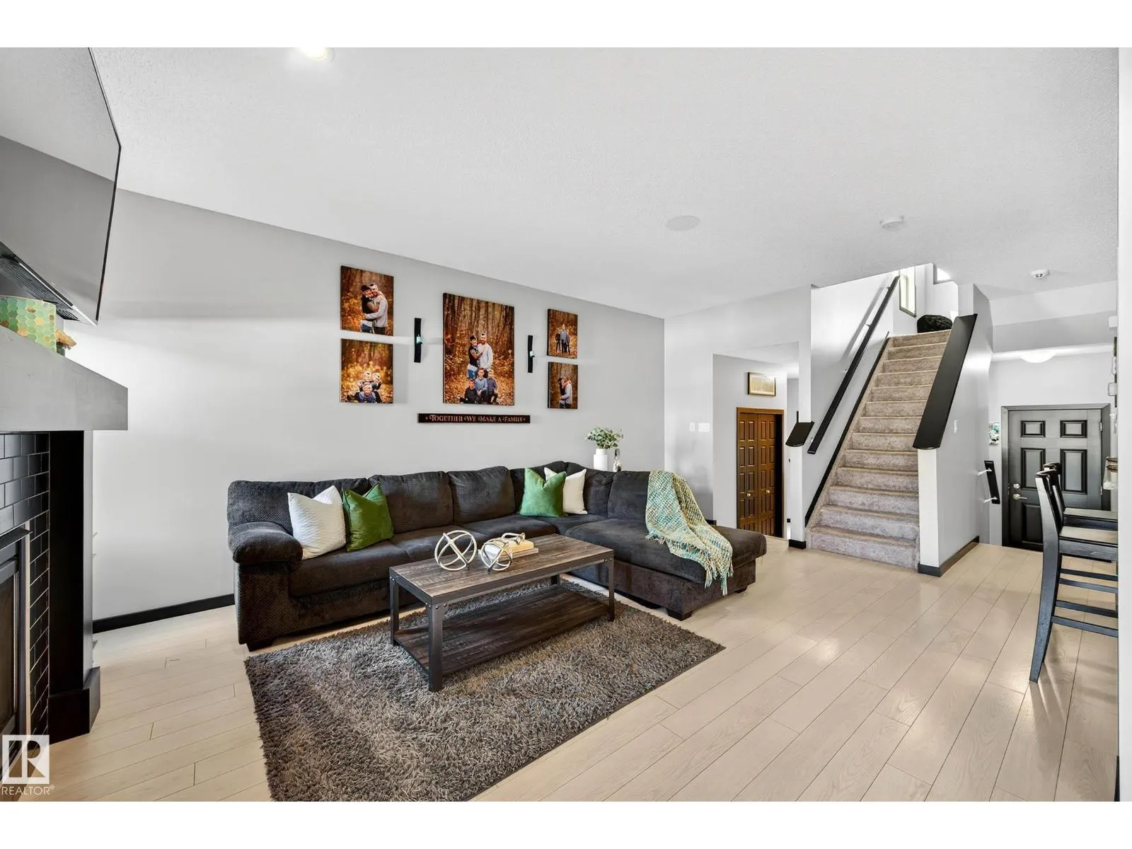 520 STURTZ LI