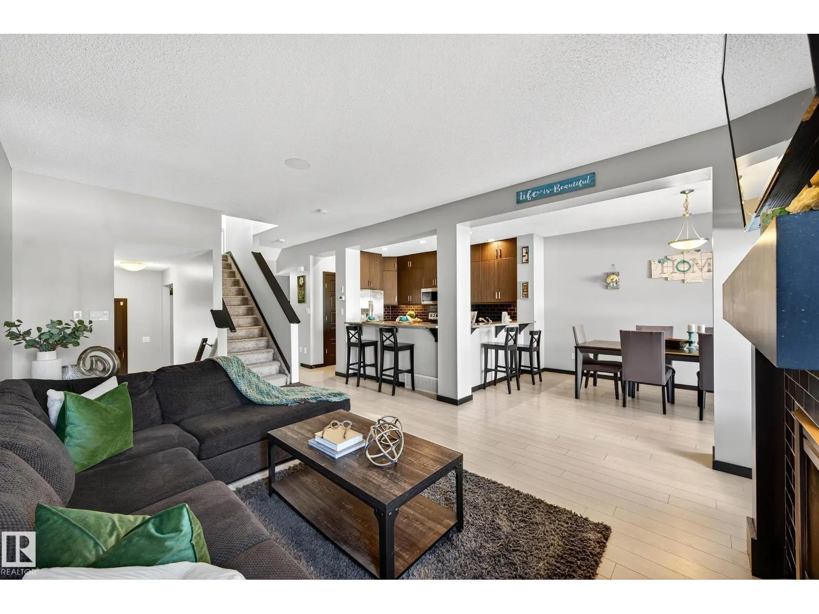 520 STURTZ LI