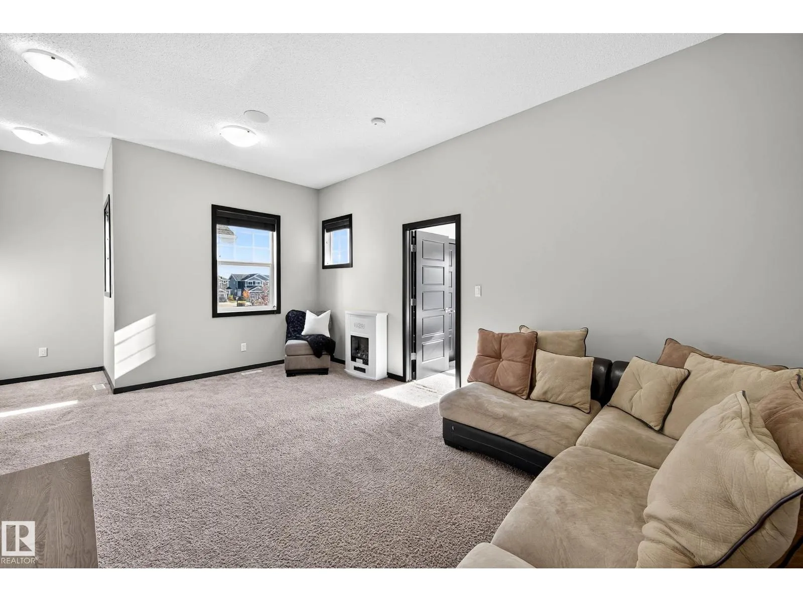 520 STURTZ LI