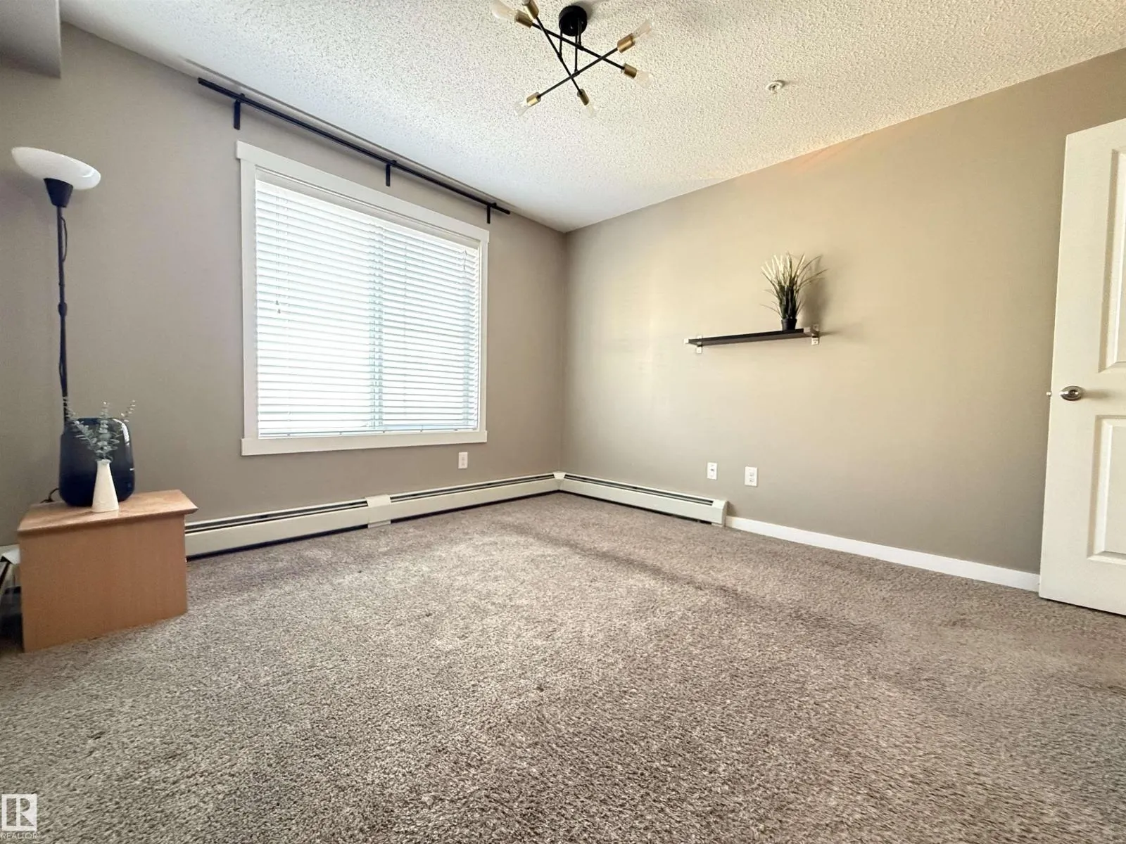 #117 18122 77 St NW NW