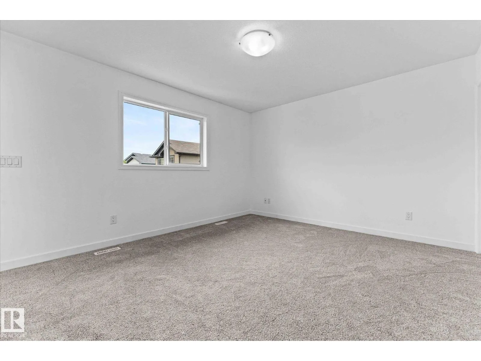 1 RIDGELAND WY