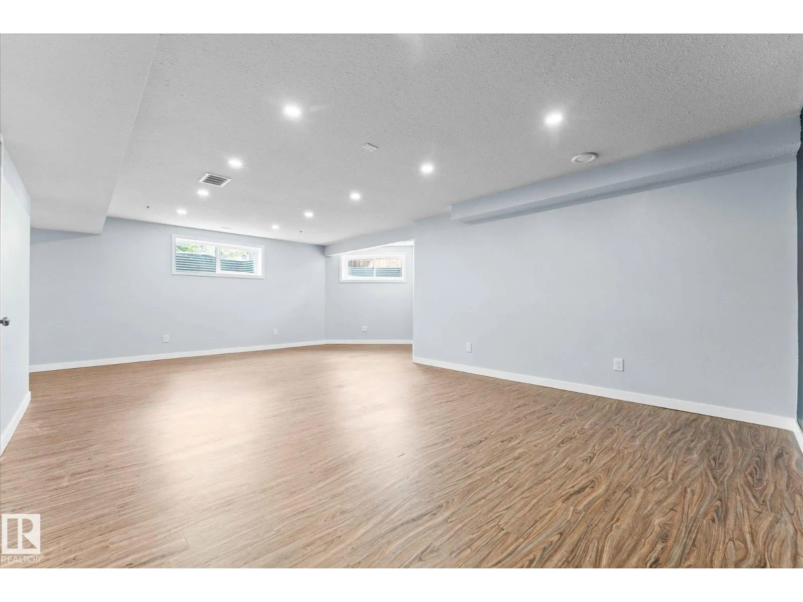 1 RIDGELAND WY