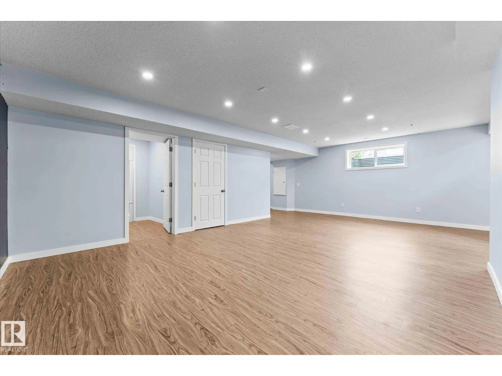 1 RIDGELAND WY