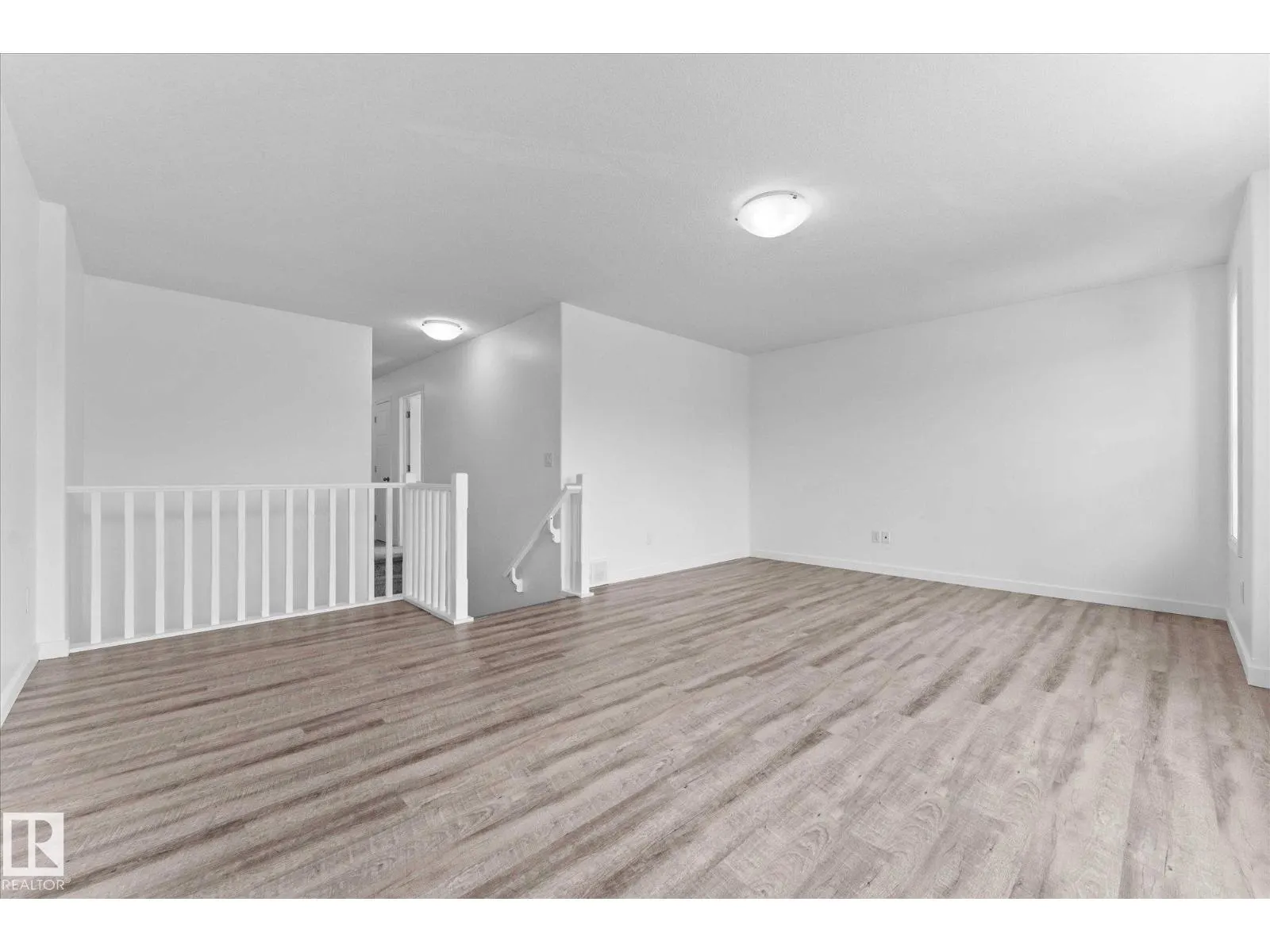 1 RIDGELAND WY