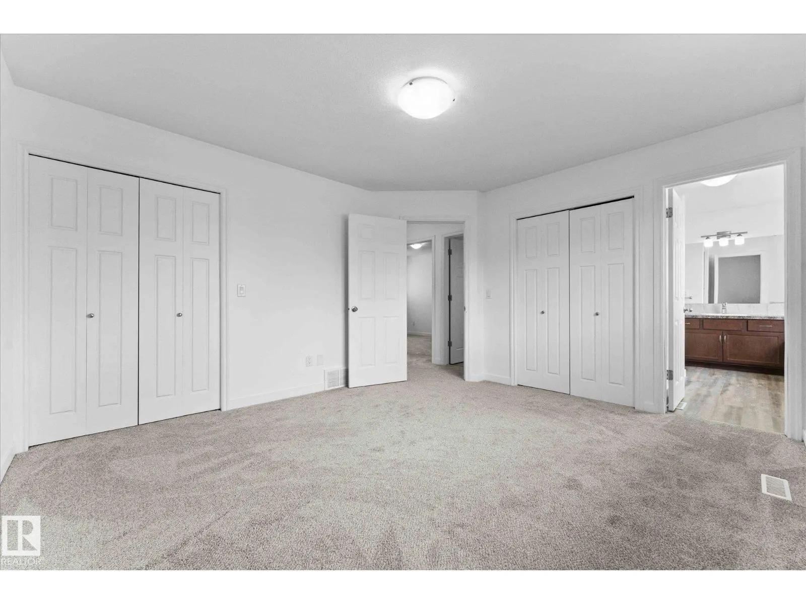 1 RIDGELAND WY