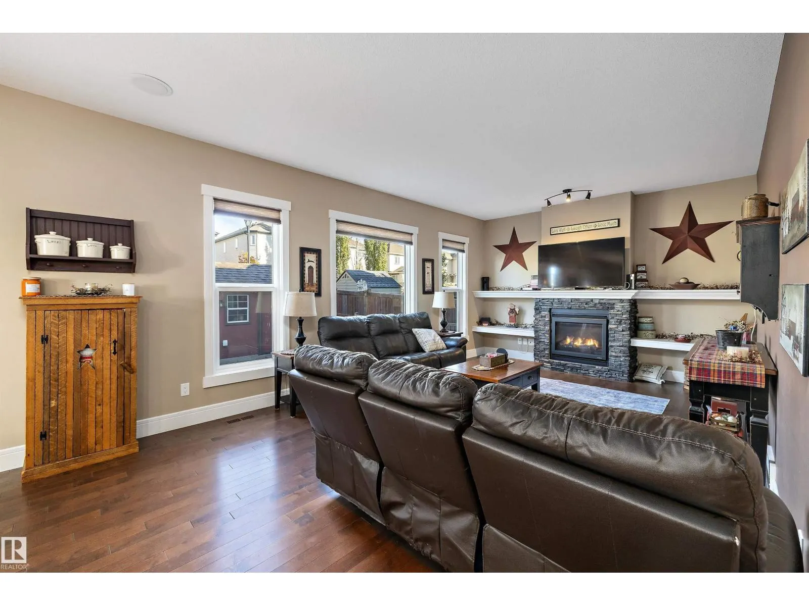 3193 WINSPEAR CR SW