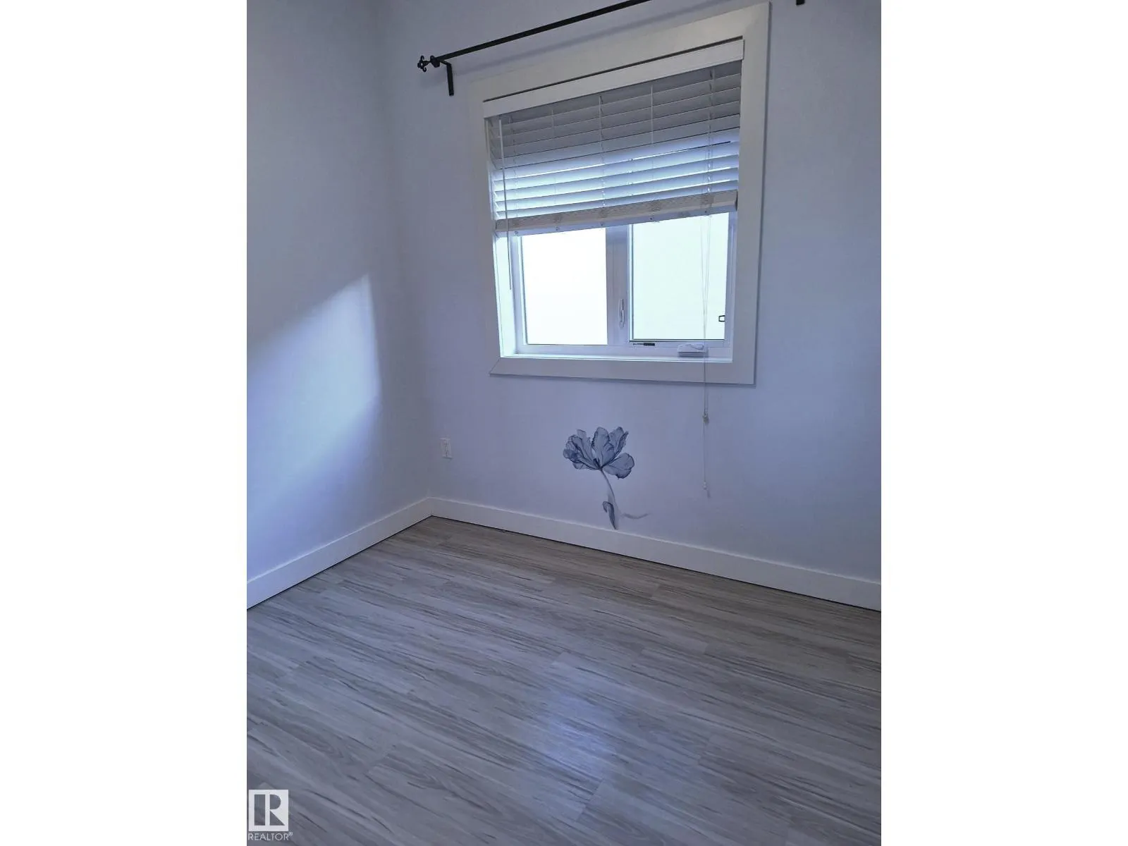 #50 11518 76 AV NW