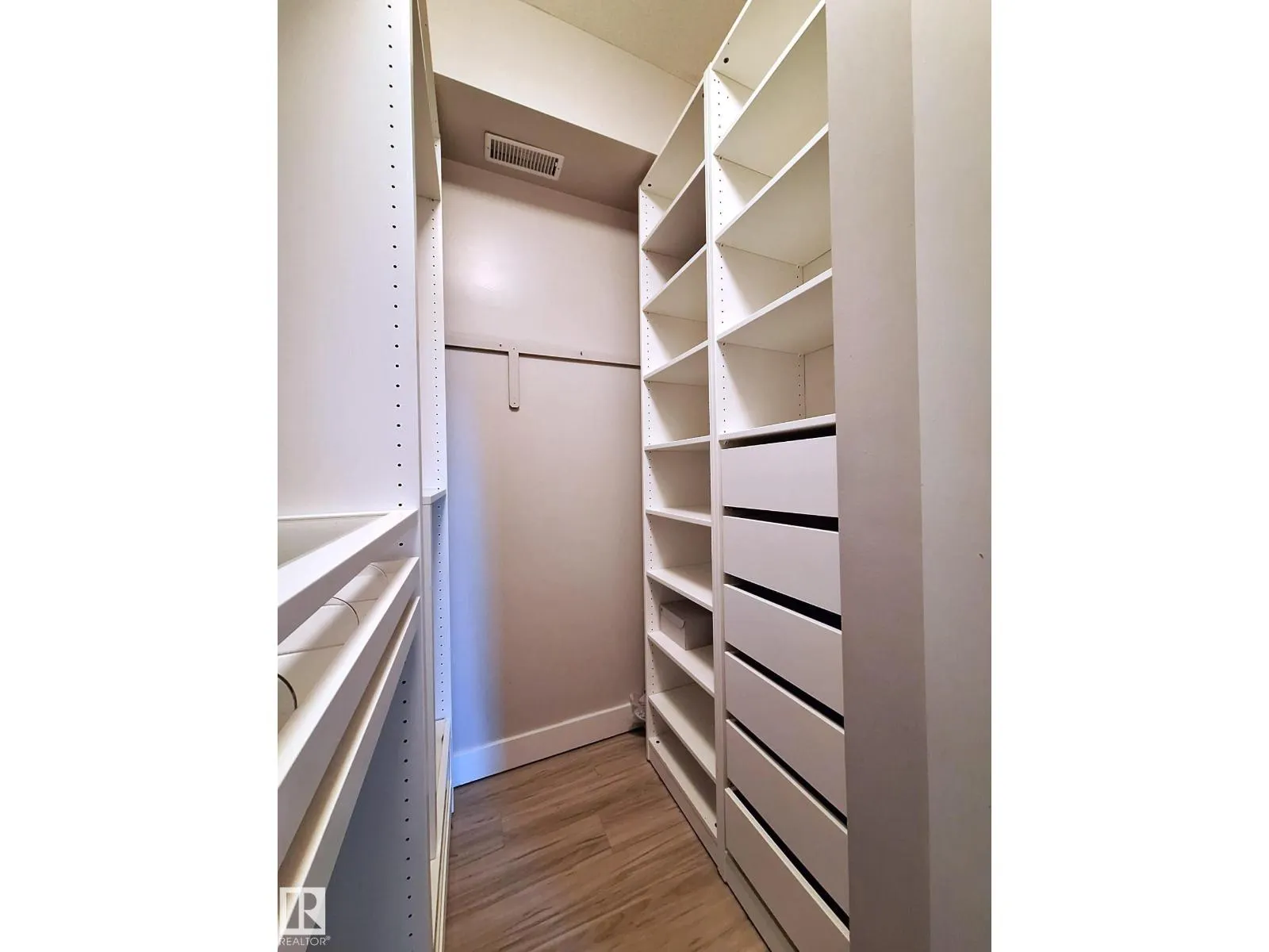 #50 11518 76 AV NW