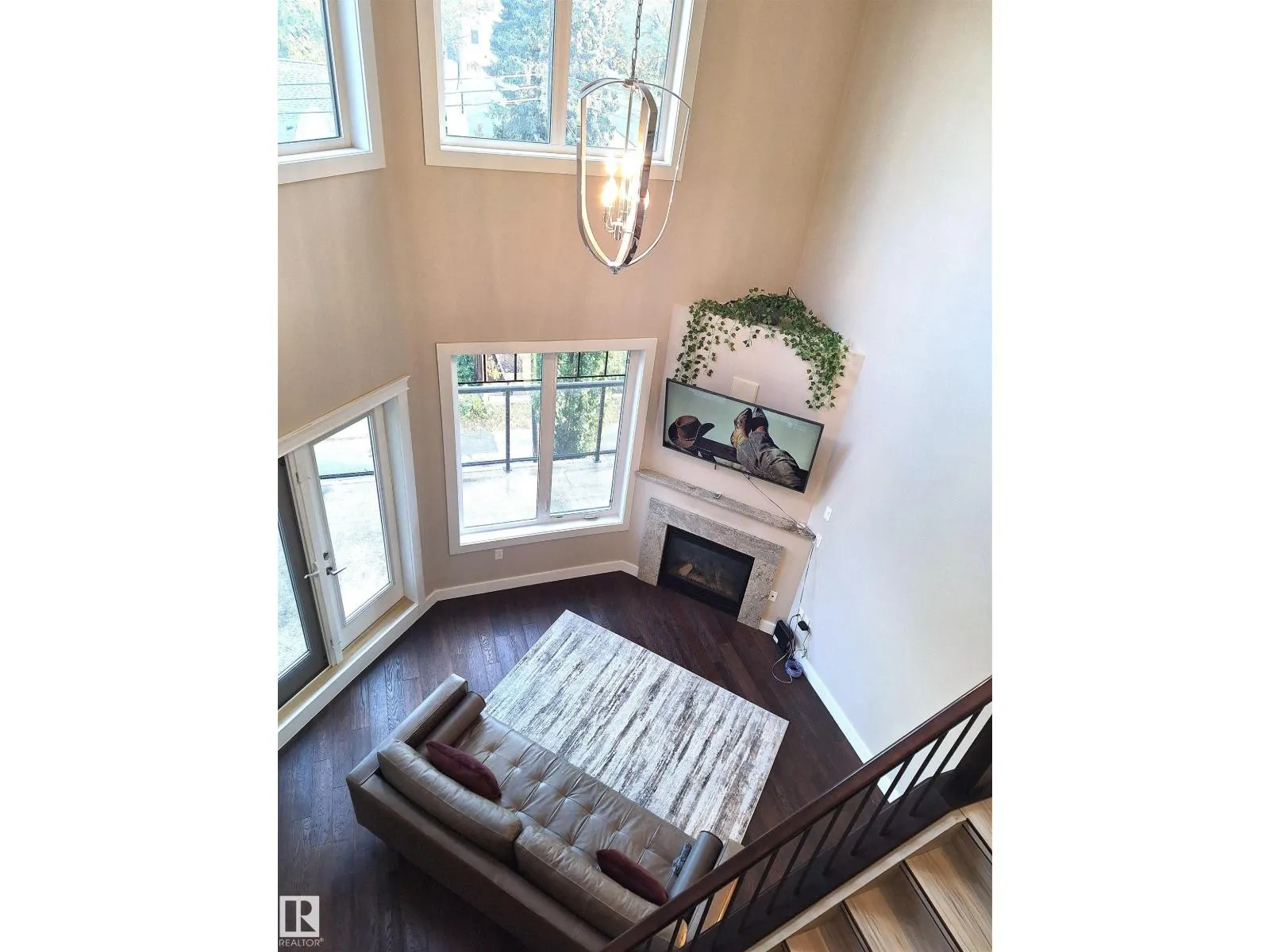 #50 11518 76 AV NW