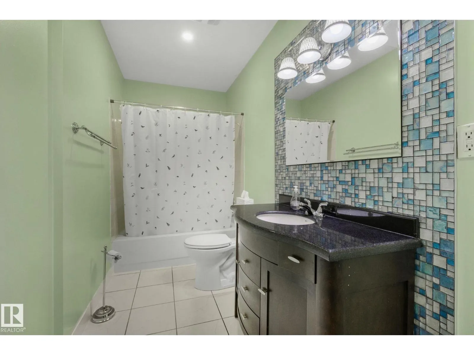 11317 66 ST NW